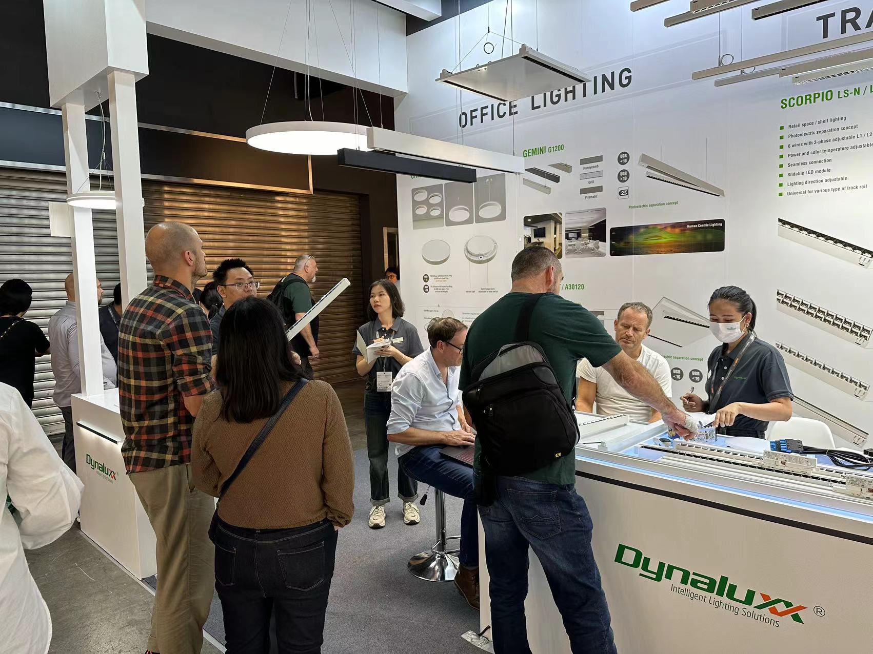 Dynaluxx 2023 HK Lighting Fair (1)_1698938862251804.jpg